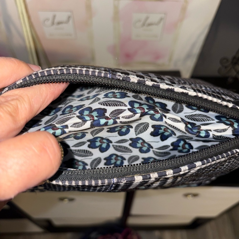Vera Bradley “On the Go” Wristlet in Bedford Plaid - Picture 8 of 8